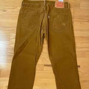 3 pairs of Levi’s pants 33 W 32 L